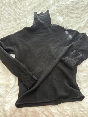 Reformation cashmere sweater